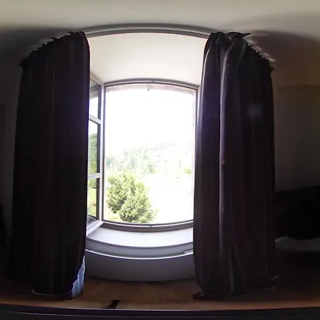 Logis - Des Lauriers - Et Restaurant Szálloda 2*