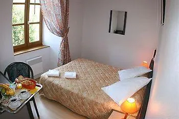 Szálloda Logis - Des Lauriers - Et Restaurant