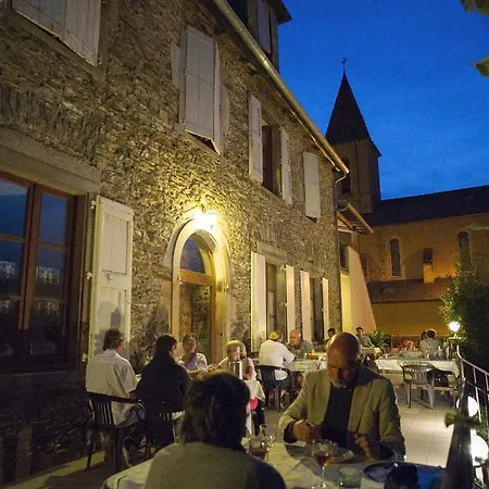 Logis - Des Lauriers - Et Restaurant