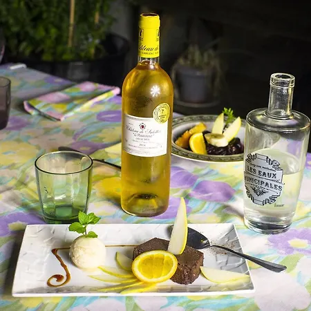 Logis - Des Lauriers - Et Restaurant Szálloda 2*