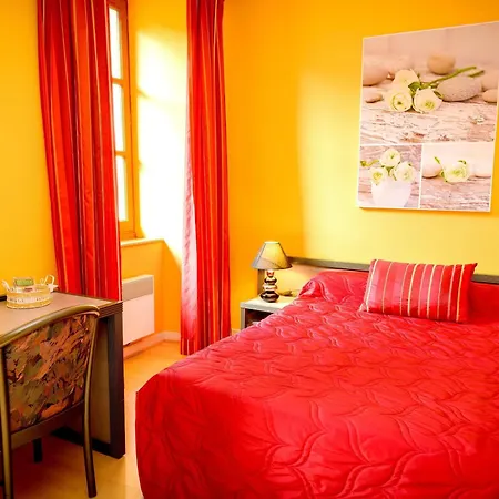 Szálloda Logis - Des Lauriers - Et Restaurant