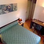 Logis - Des Lauriers - Et Restaurant Alban