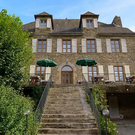 فندق Logis - Des Lauriers - Et Restaurant 2*