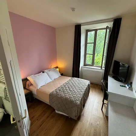 Logis - Des Lauriers - Et Restaurant 2* ألبان