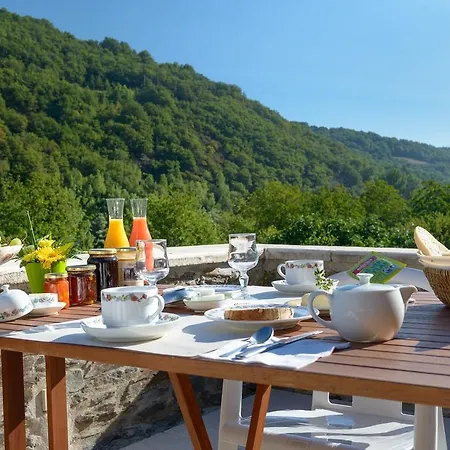 Logis - Des Lauriers - Et Restaurant Hotel Alban